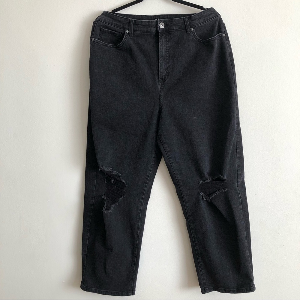 Style&Co High Rise Jeans| Straight Leg|Black Pants| Distressed |Size 16